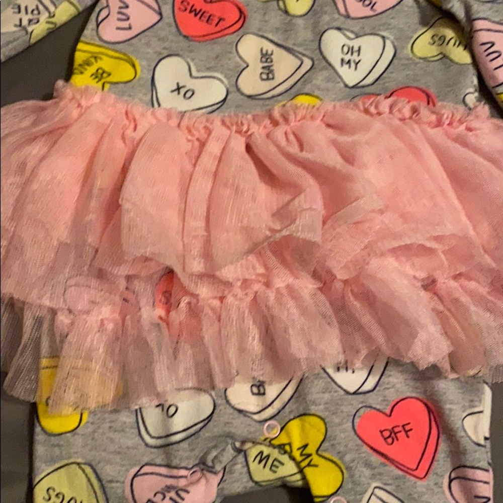 Cat & Jack Valentine’s Day romper baby girl - Picture 3 of 4
